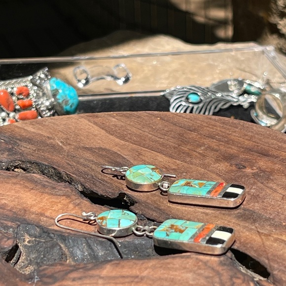 Native American silver and mosaic turquoise, coral & shell earrings - Picture 5 of 6